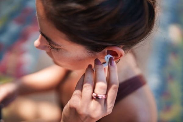 How AI Powers Best Translation Earbuds 2026 Performance